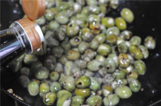 农村|70、80后农村娃最爱的零食,简单一炒比薯片还香!秋天抓紧吃!