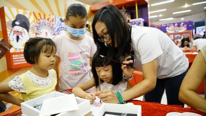  通草画|回顾｜从一张薄薄的通草纸解锁非遗潮奢玩法！