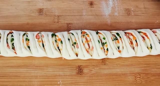 饺子|花卷创新做法:有菜有肉,口感丰富,比包子简单,比饺子还香