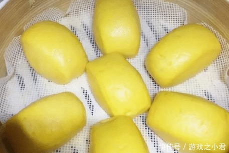 美味|一块南瓜,一瓶牛奶,无需发面,奶香十足,松软美味,多给孩子吃