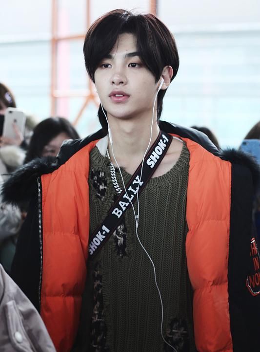  拿到|综艺节目的新宠！十九岁人气小生的他，又拿到了新综艺节目的资源！