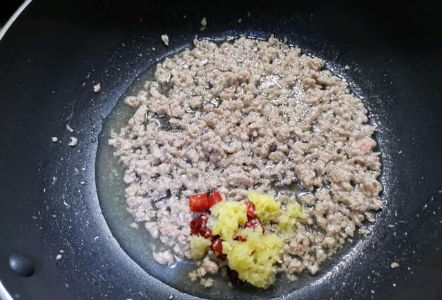 开胃|肉沫酸豆角是真正的米饭杀手,一次吃1斤都不够,酸爽开胃又下饭