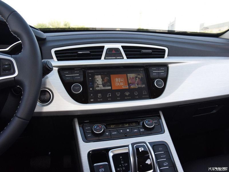  博越|谁说SUV费油，传祺GS4与博越谁是家用代步首选？