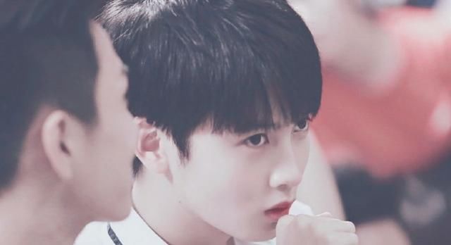  王一博|何昶希翻拍陈情令，看到他们表演，才知王一博肖战爆红不是巧合