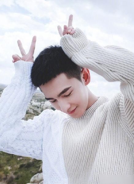  哥哥|杨洋终于克服综艺恐惧！时隔5年，化身成元气满满的哥哥？