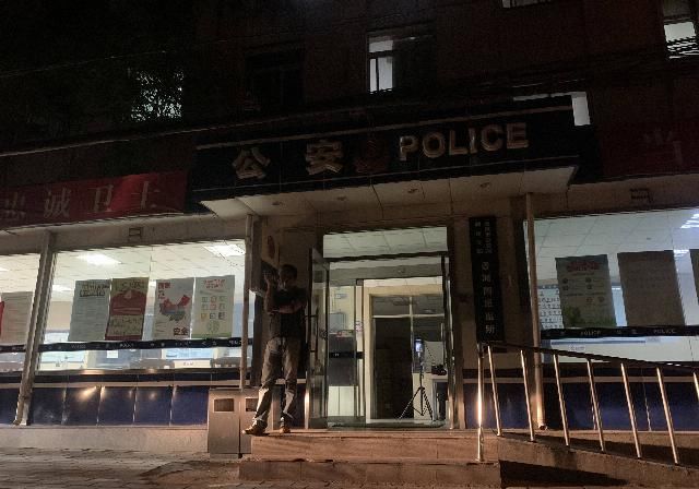  派出所|实探｜“庆俞年”再掀风波，被抢夺中的当当