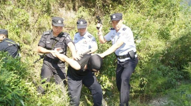 练兵|无人机、特警出动，柞水协同练兵场面超燃！