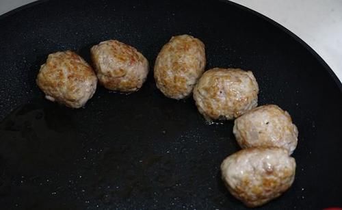  马铃薯|马铃薯炖肉丸子