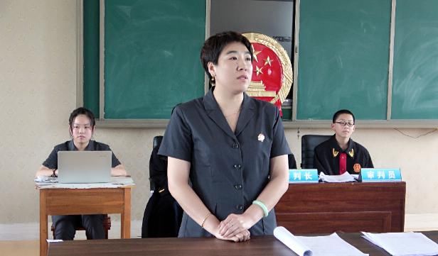 护航|模拟法庭进校园，护航青春助成长