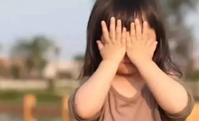  姐姐|目睹了爸爸殴打妈妈，家暴下的孩子，成长真的好辛苦