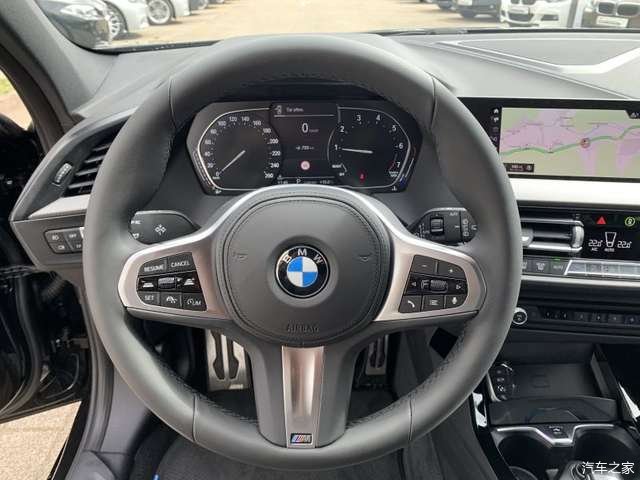  运动|全新宝马1系两厢版，这么运动的造型，怎能不心动呢