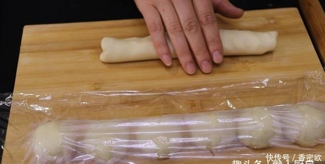 外皮|在家不出门,教你红薯饼的新做法,外皮酥的掉渣,看到它口水直流