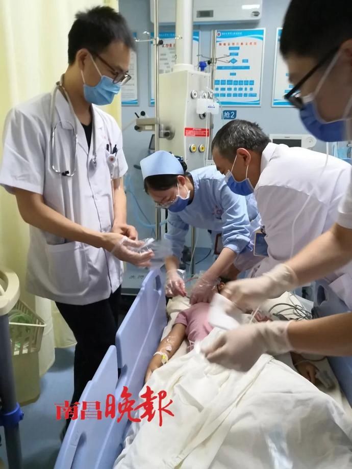  克急救法|昨晚！南昌4岁男孩吃羊肉时，出事了……家长千万当心！