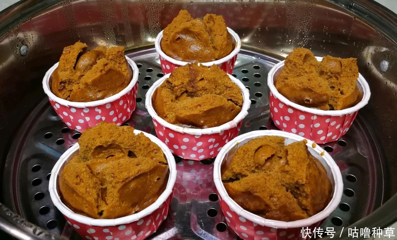 教你做|教你做红糖开花发糕,不用揉面很简单,掌握一个技巧,个个开花