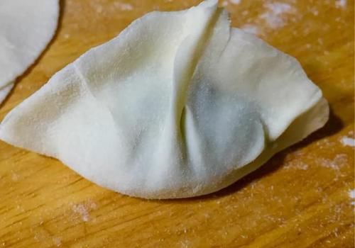 芹菜|为什么芹菜鲜肉饺子的馅黏不起来?
