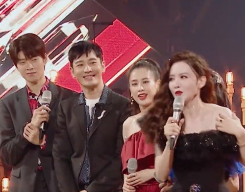  魏大勋|浪姐二公，听到黄圣依组拉票发言后，魏大勋的表情亮了