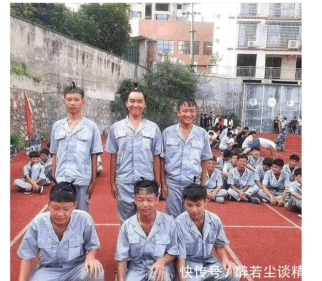 捧腹大笑|军训中的各种笑点,让人捧腹大笑,卤蛋头get到我的笑点了