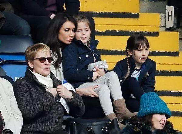 男人|两个女人的战争？中年男人的爱情？这是伦敦男人兰帕德的故事