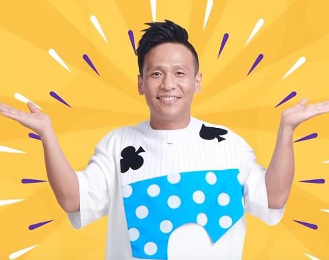  情理之中|宋小宝亮相《奔跑吧》时，还记得第一个跟他握手的是谁？情理之中