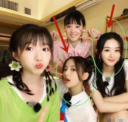  嘉宾|《中餐厅》晒女嘉宾合影，演技好的赵丽颖站边缘，流量明星站C位