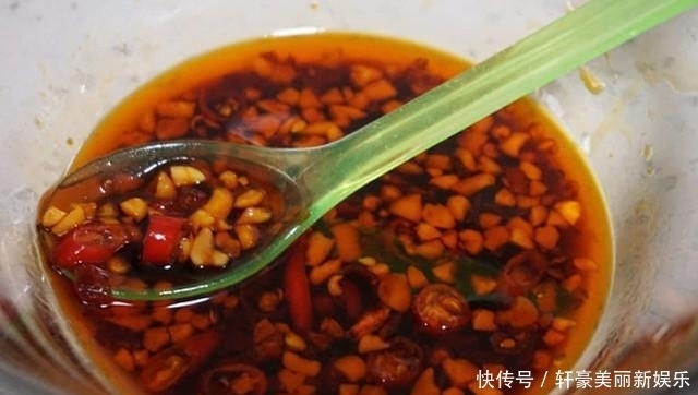  荞麦面|天热吃凉面，很多人都不知面条加入它，劲道又爽滑