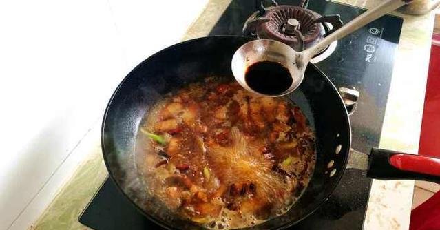 做法|想吃红烧肉不用下饭店,配方和做法详细告诉你,香而不腻,超下饭
