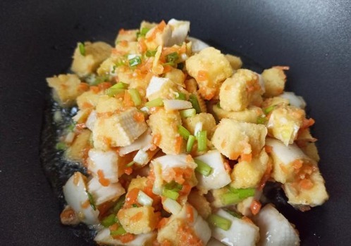 轻松|孜然炒馒头的家常做法,香味浓郁,5分钟出锅,轻松解决全家早餐