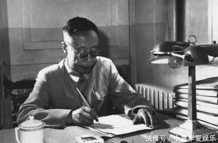 街上|溥仪街上卖烧饼吃,刚咬了一口勃然大怒说:我被仆人骗了二十年