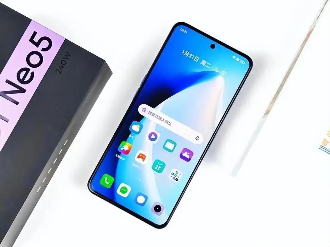 16GB+256GB突降2669元，16GB+1TB才卖3060元，价格更良心了