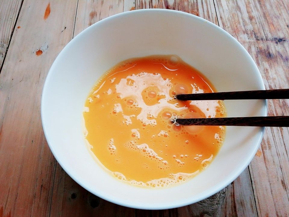  过瘾|这样吃苦瓜最过瘾，不用焯水，只要加点它，一盘都不够吃！