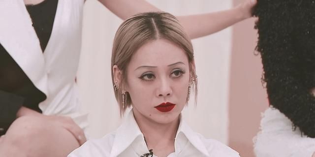  宁静|“老团长”宁静带团面面俱到，郁可唯称受益匪浅，姐姐们齐赞宁静