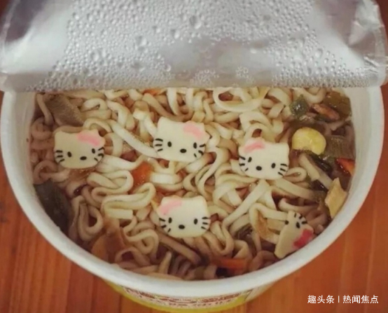 价格|桶装为什么比袋装的方便面贵知道原因后,我宁愿吃桶装