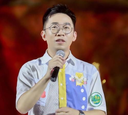  合作|还有两档节目在播，杨迪就有新综艺官宣，看清合作阵容爆款没跑了