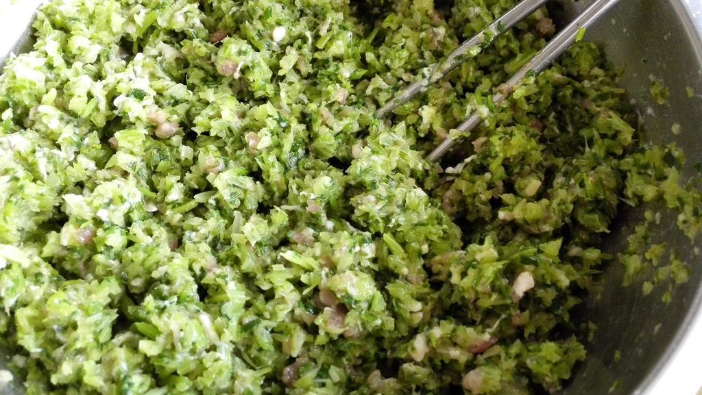 个个|记住这4个小技巧,蒸包子个个松软,还有手法图示,南方人都会了