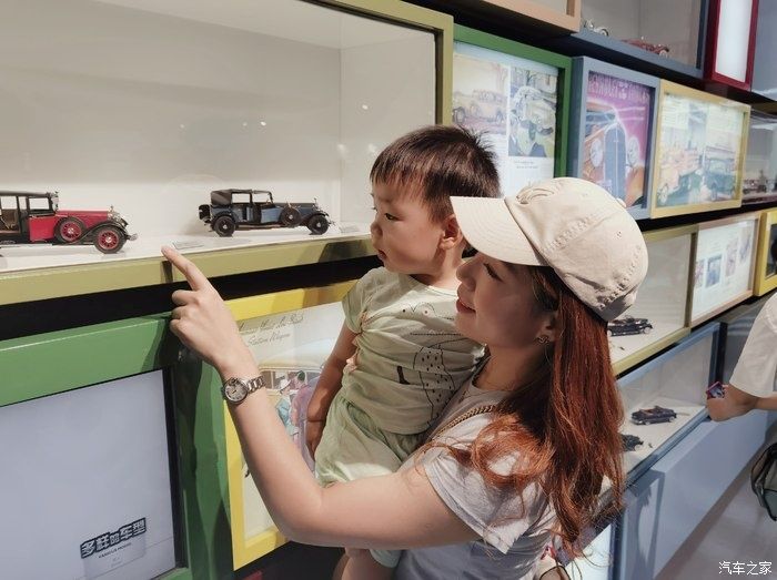 出发|提车后开途观L出发汽车博物馆，培养满足孩子的好奇心！