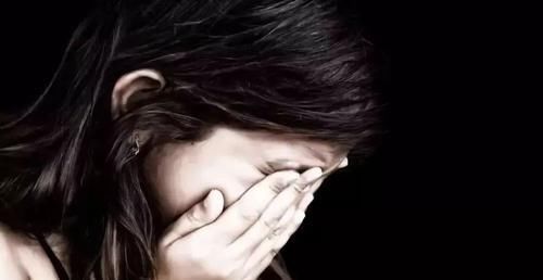 保护自己|厦大保安骚扰女生，谁给他的底气？女孩子外出安全不得不防