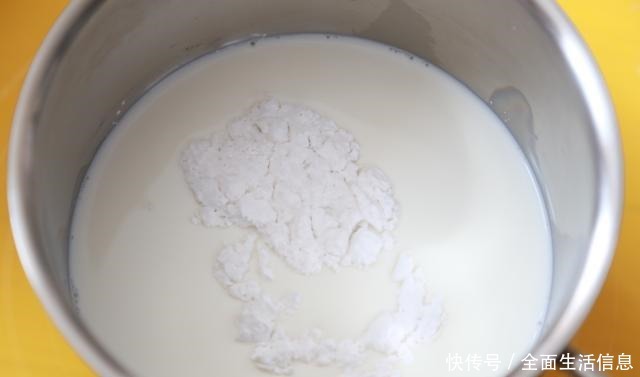  鲜奶麻薯|用1袋牛奶教你做小甜品，香甜软弹，好吃又解馋，孩子零食都省了