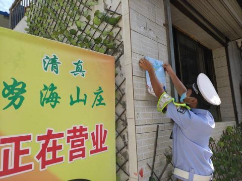  交通安全宣|交警走进农家乐开展宣传送安全