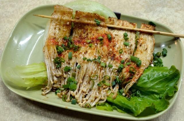 烤肉|吃烤肉可不能少了下面四种素菜