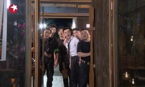  THE|THE 9综艺首秀，赵小棠节目中撑伞被批太作，喻言体力惊人