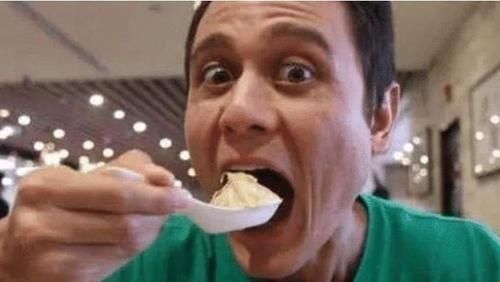 美食|美国大胃王挑战中国美食,一口气点下200个水饺,结账时尴尬了