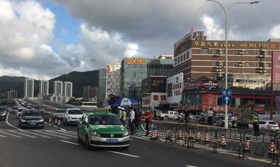 沈警官|外地一家四口来珠海旅游,回家途中父亲出事被抓!孩子哭闹不止!