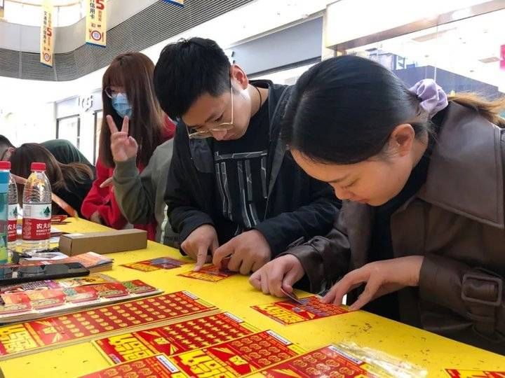 没想到|“超给力”线下活动嗨翻济南印象城 现场市民连中惊喜大礼