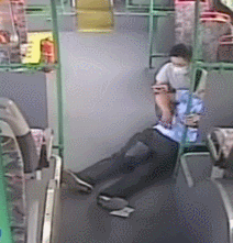 操作|今早,杭州公交司机行驶中突发胸痛!昏迷前30秒,他一系列操作救下一车人...