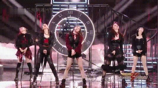  淘汰|万茜险滑倒、金莎扇子掉、宁静也失误，姐姐状况频出孟佳却被淘汰