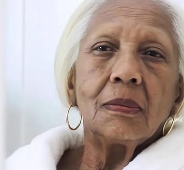  盗窃|90岁老太盗窃珠宝60年,用过32个名字,称:只是拿回白人希望我拿的