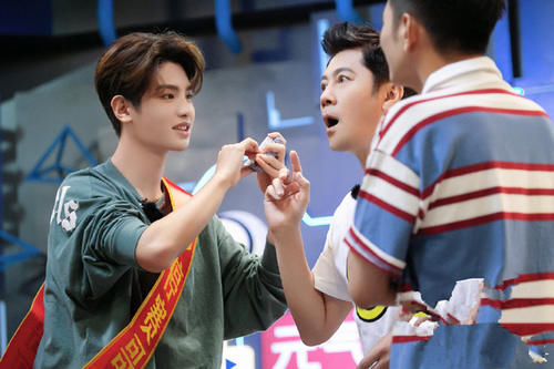 周五综艺排|杨洋、胡军、王耀庆霸屏,《元气满满的哥哥》连续三周收视第一