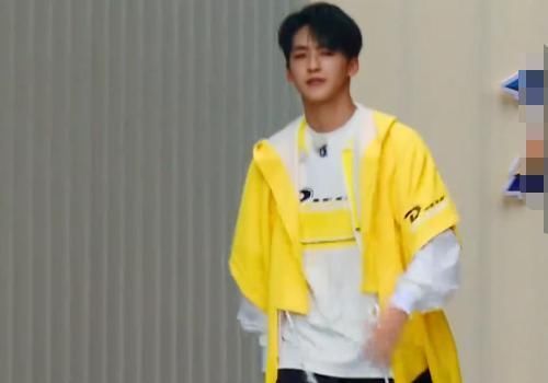 R1SE|同样是R1SE成员,《跑男》给周震南何洛洛的头衔却不同,分的挺明显