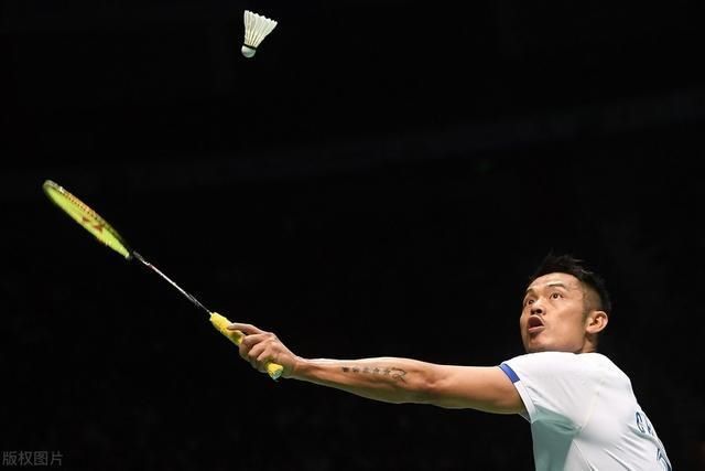  值得|羽毛球反手击球之后退步法，及常见问题和解决方法，值得学习收藏