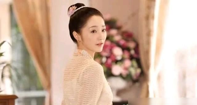  泪点|《小娘惹》肖燕在整出戏中扮演“泪点”的角色